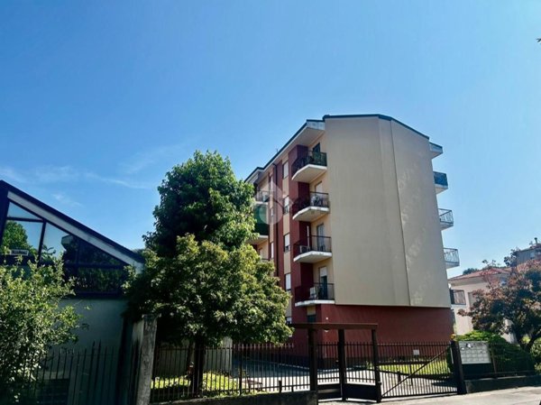 appartamento in vendita ad Osnago