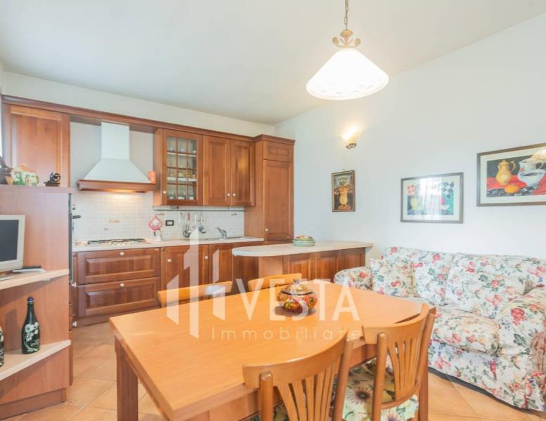 appartamento in vendita ad Osnago in zona Aurora