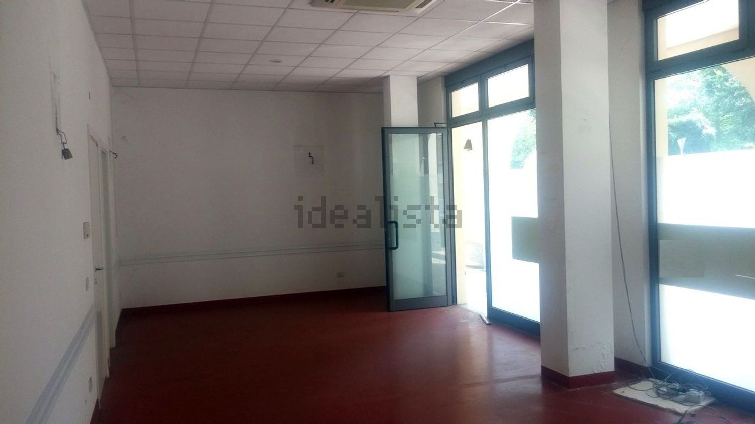 locale commerciale in vendita ad Osnago