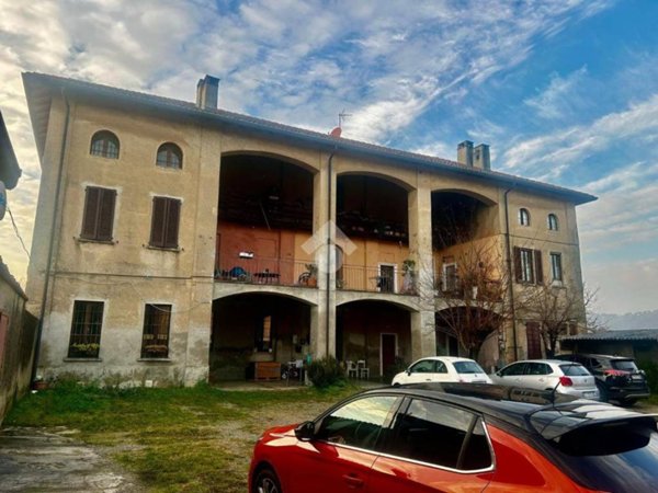 casa indipendente in vendita ad Osnago in zona Aurora