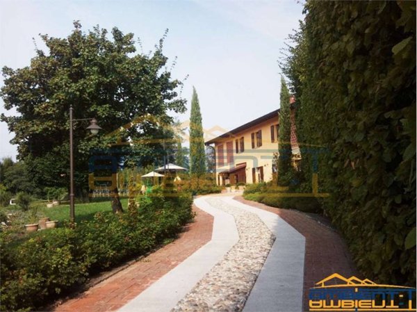 casa indipendente in vendita ad Osnago