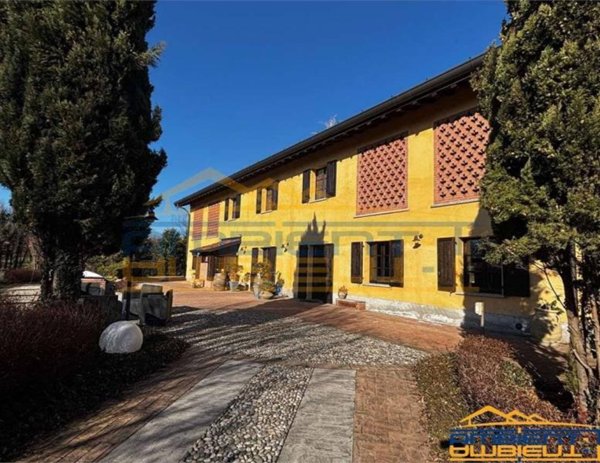 casa indipendente in vendita ad Osnago