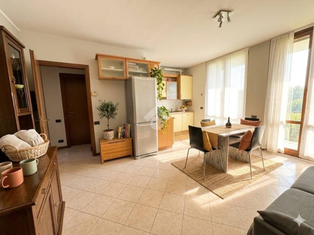 appartamento in vendita ad Osnago in zona Canova