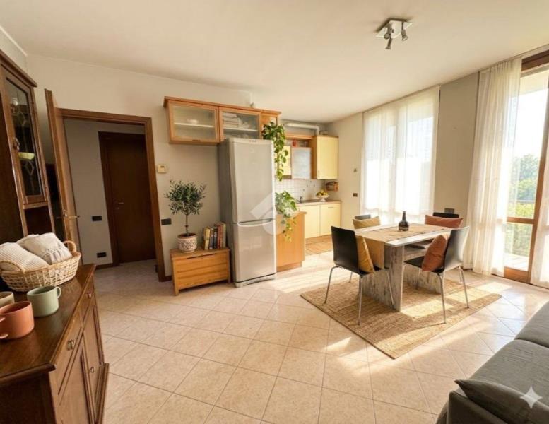 appartamento in vendita ad Osnago in zona Canova