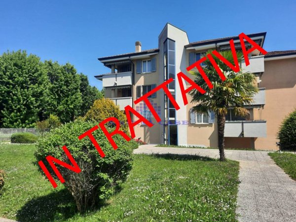 appartamento in vendita ad Osnago in zona Canova