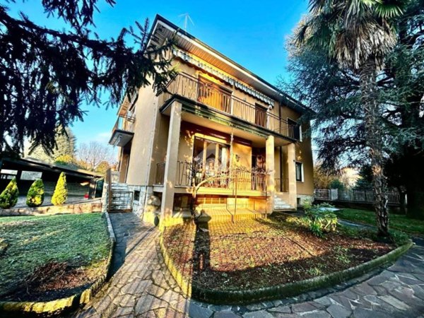 casa indipendente in vendita ad Osnago