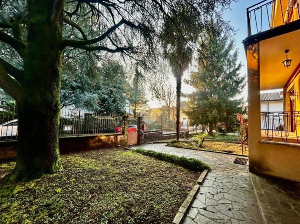 casa indipendente in vendita ad Osnago
