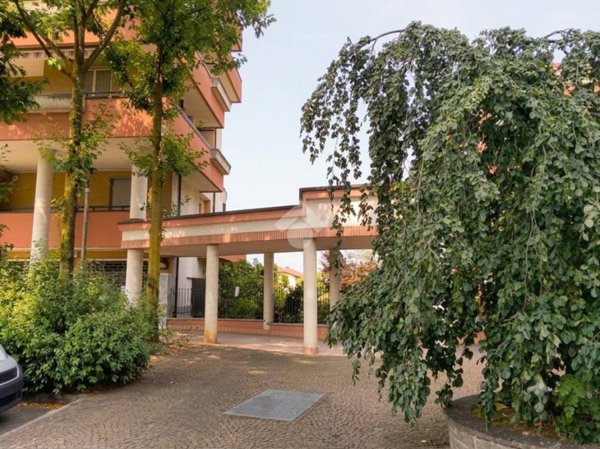 appartamento in vendita ad Osnago in zona Canova