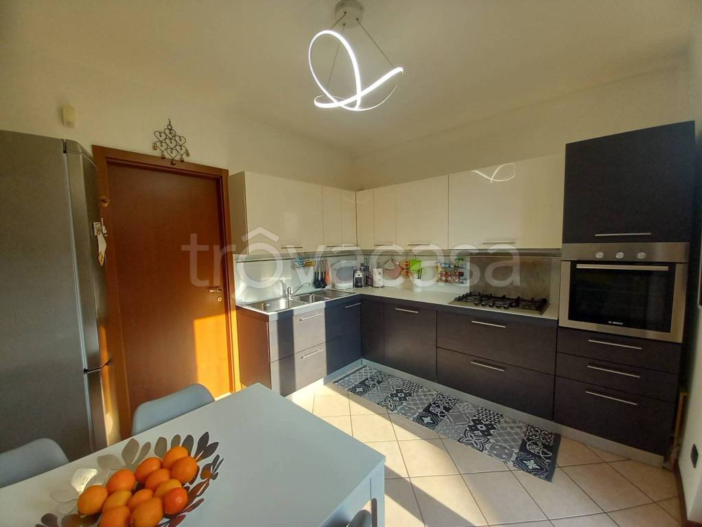 appartamento in vendita a Paderno d'Adda
