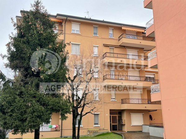 appartamento in vendita a Paderno d'Adda
