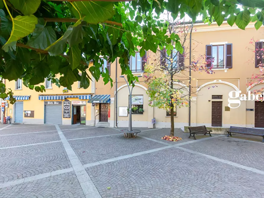 negozio in vendita a Paderno d'Adda