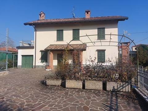 casa indipendente in vendita a Paderno d'Adda