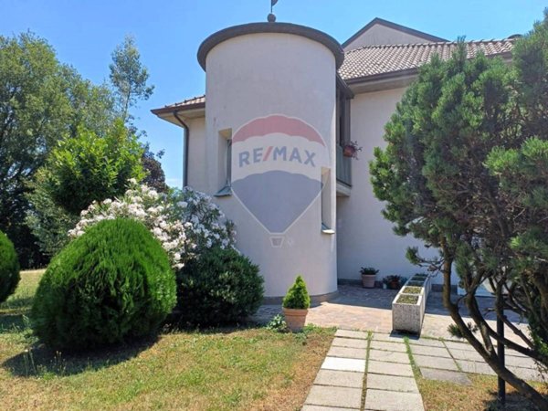 appartamento in vendita a Paderno d'Adda