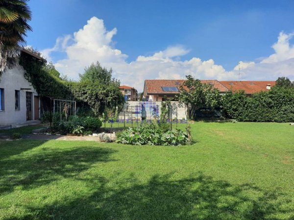 terreno edificabile in vendita a Paderno d'Adda
