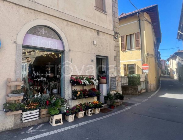negozio in vendita a Paderno d'Adda