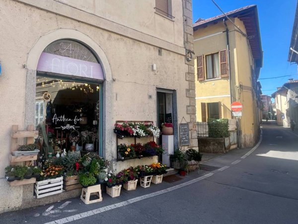 negozio in vendita a Paderno d'Adda