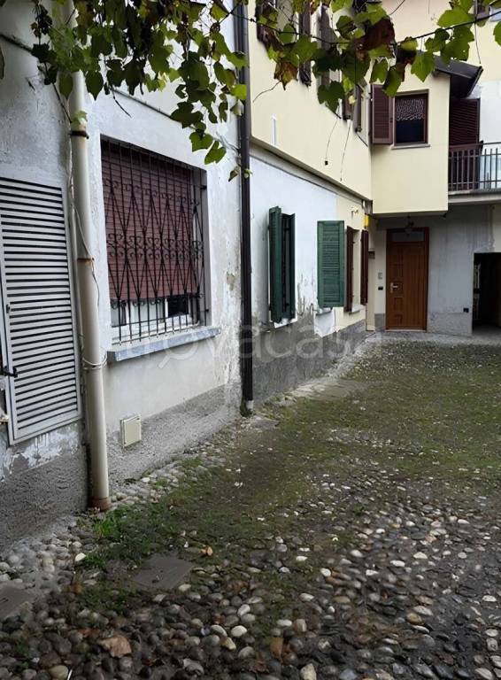 appartamento in vendita a Paderno d'Adda