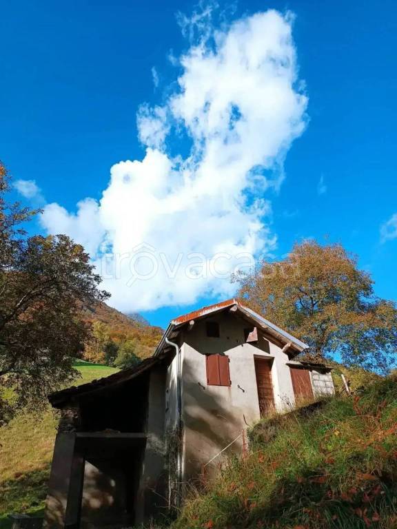 casa indipendente in vendita a Pasturo