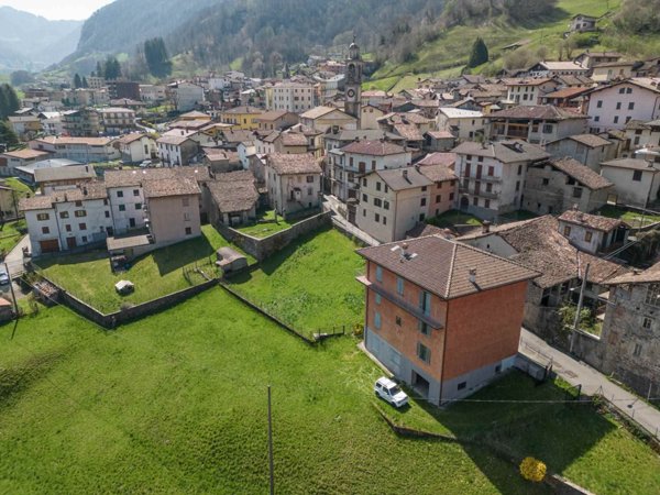 casa indipendente in vendita a Pasturo