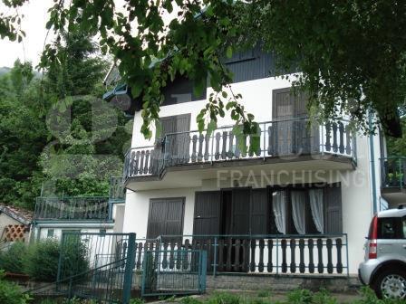 casa indipendente in vendita a Pasturo
