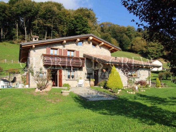 casa indipendente in vendita a Pasturo