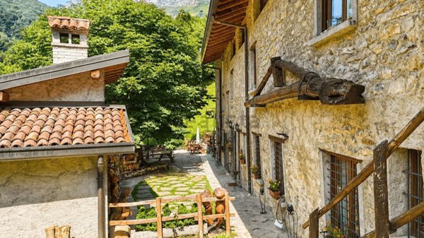 casa indipendente in vendita a Pasturo