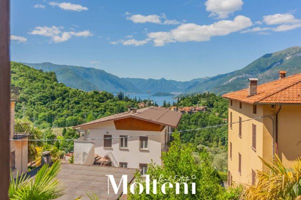 casa indipendente in vendita a Perledo in zona Vezio