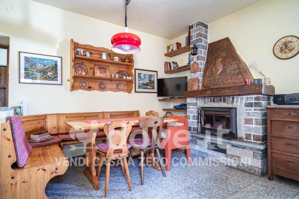 appartamento in vendita a Perledo in zona Gittana