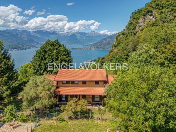 casa indipendente in vendita a Perledo