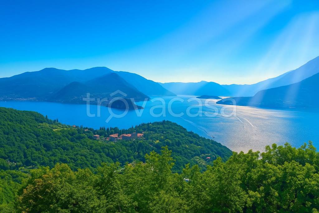 casa indipendente in vendita a Perledo