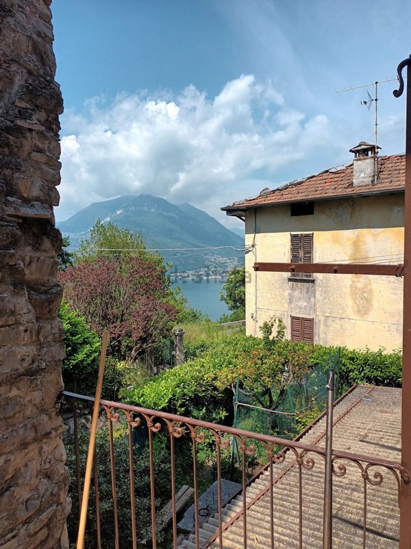 appartamento in vendita a Perledo