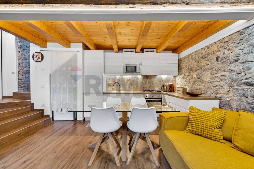 appartamento in vendita a Perledo