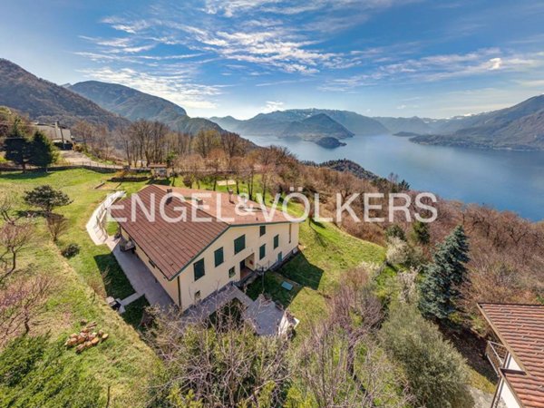 casa indipendente in vendita a Perledo