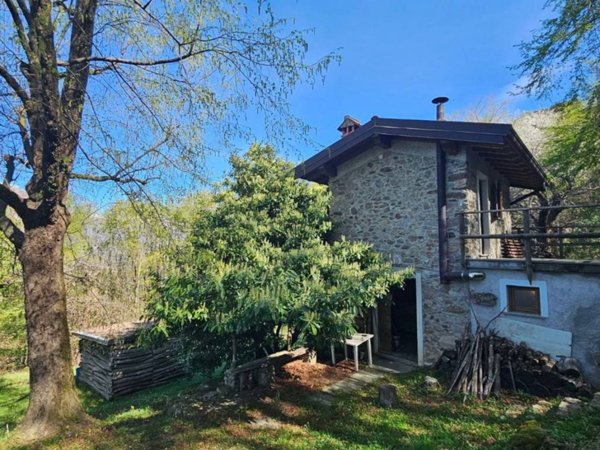 appartamento in vendita a Perledo