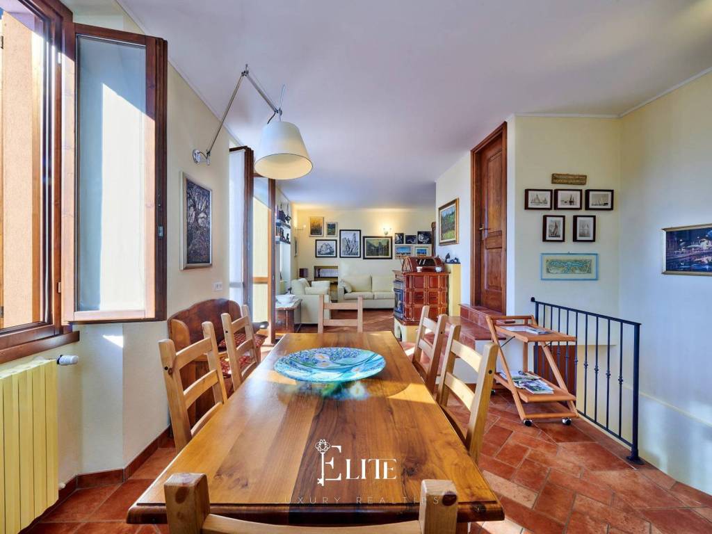 casa indipendente in vendita a Perledo