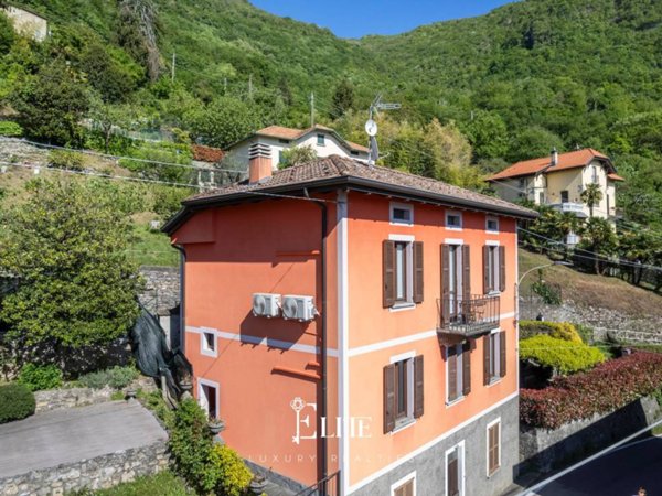 casa indipendente in vendita a Perledo