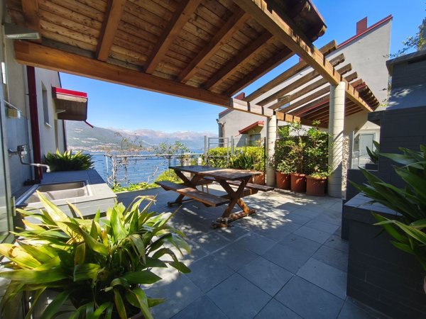 casa indipendente in vendita a Perledo