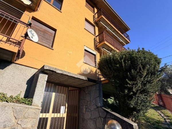 appartamento in vendita a Perledo in zona Vezio