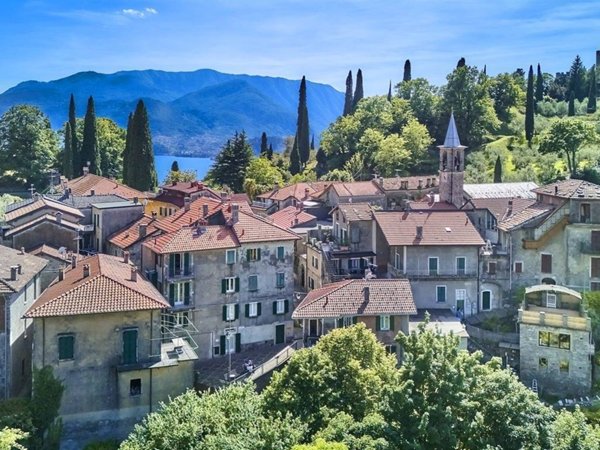 appartamento in vendita a Perledo in zona Vezio
