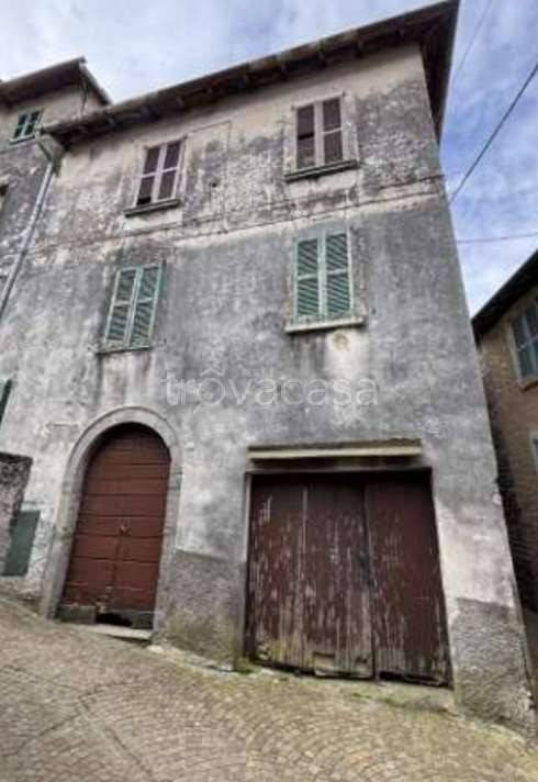rudere in vendita a Perledo in zona Bolognina