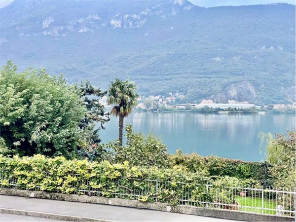 trivano in vendita a Pescate