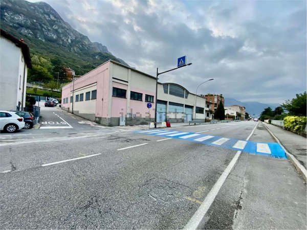 ufficio in vendita a Pescate