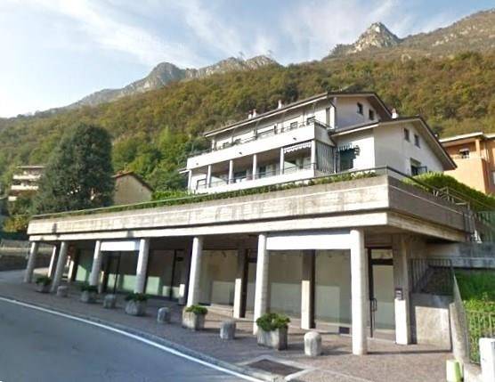 negozio in vendita a Pescate