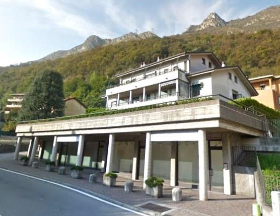 negozio in vendita a Pescate
