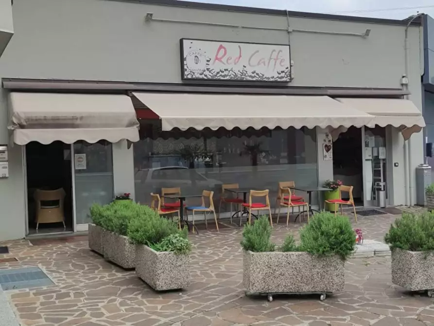 negozio in vendita a Pescate