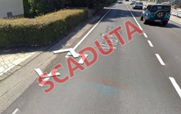 locale commerciale in vendita a Pescate