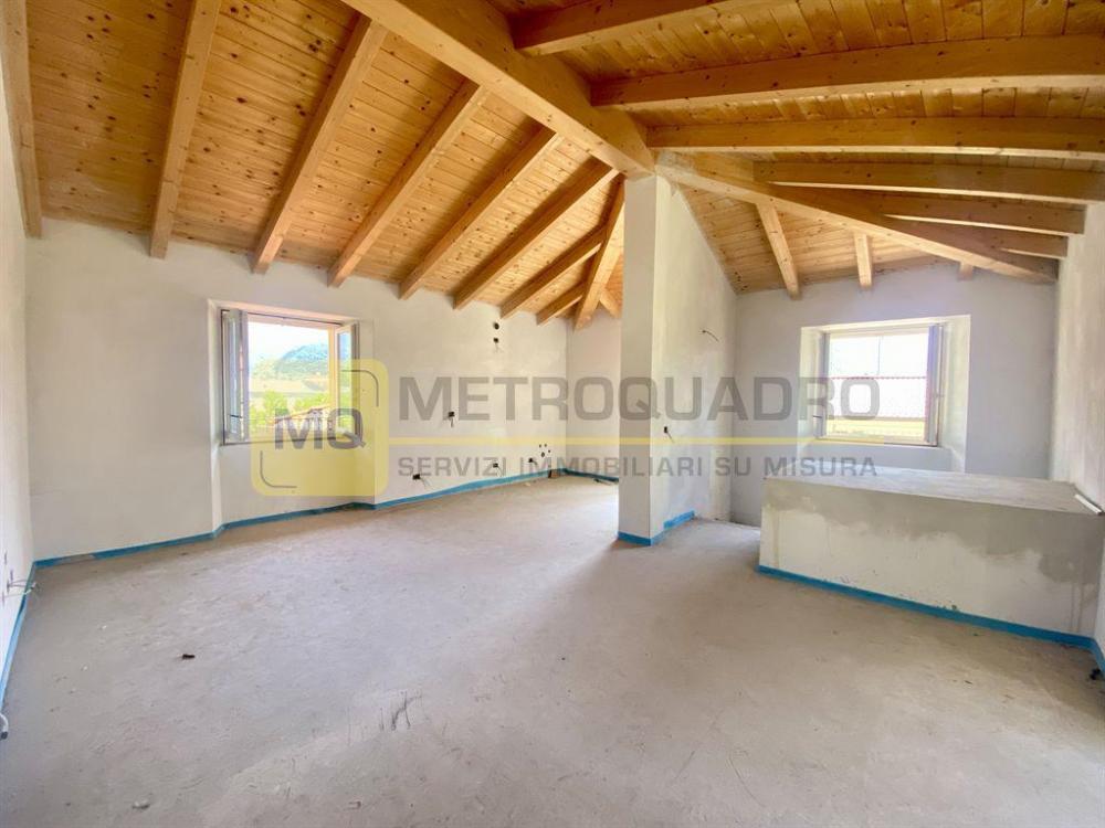 appartamento in vendita a Pescate