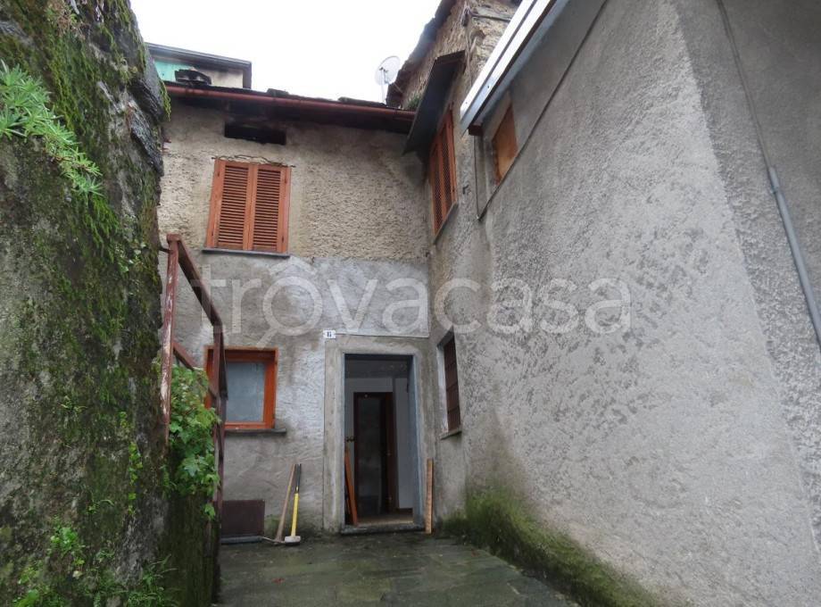 casa indipendente in vendita a Premana