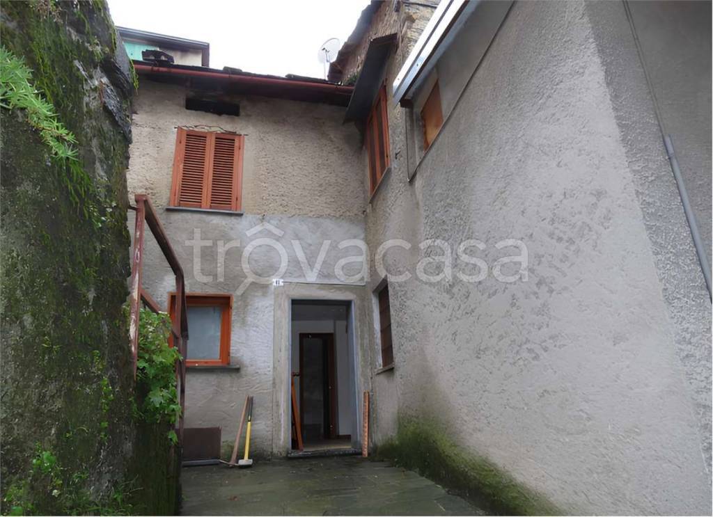 appartamento in vendita a Premana