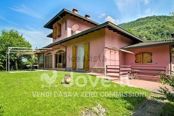 casa indipendente in vendita a Primaluna